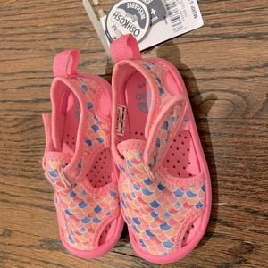 Oshkosh Toddler Water Shoe